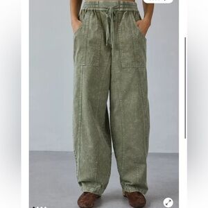 BDG Surplus Barrel Pant Green